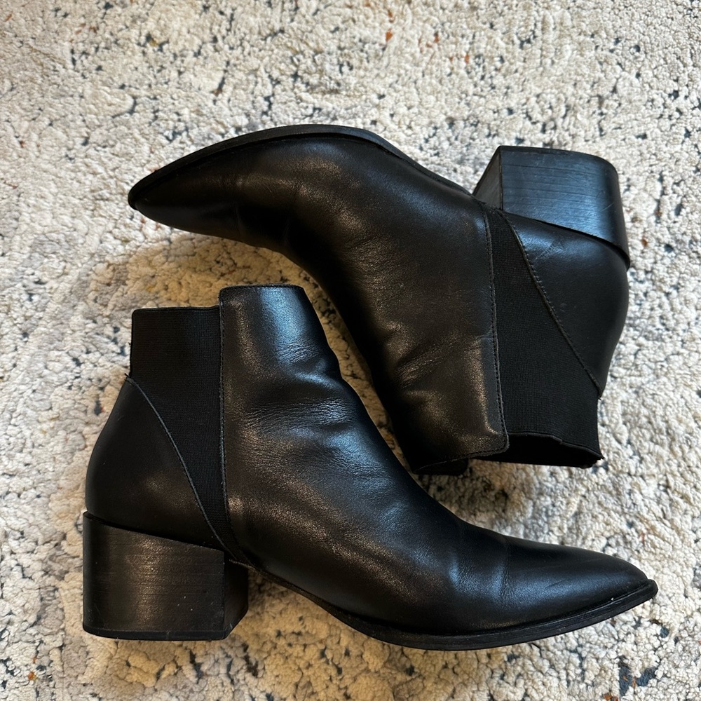 Chinese Laundry Leather Ankle Boots